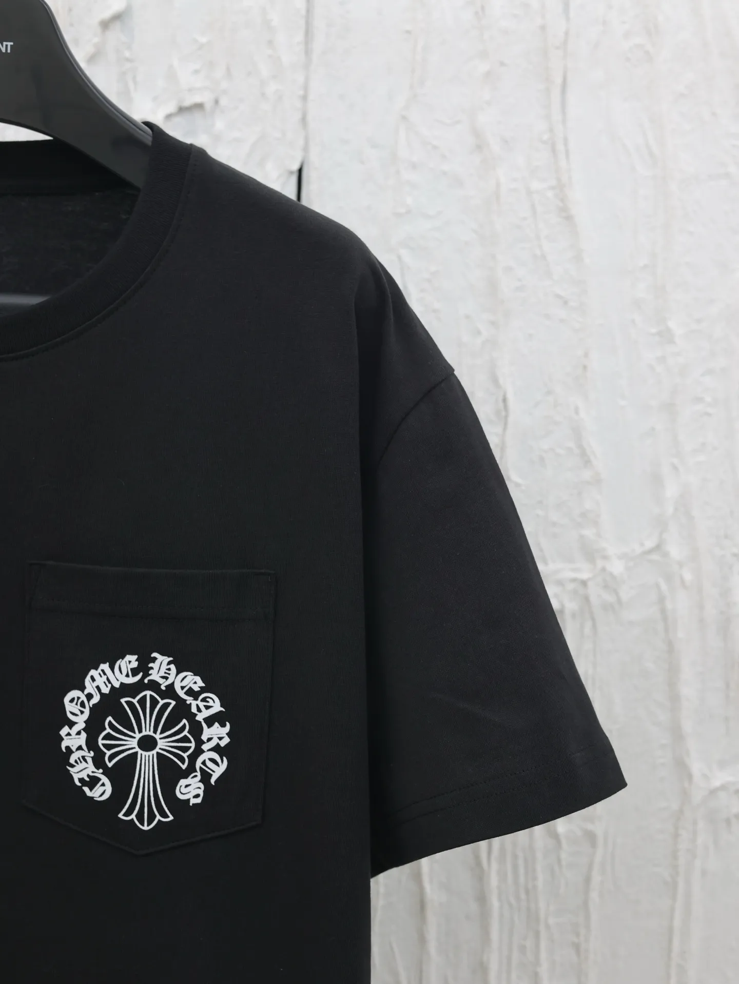 🅿️280 Chrome Hearts*/Chrome Hearts 25 new pocket horseshoe print short-sleeved T-shirt. The fabric is made of 26-woven 200g cotton, and the printing is hand-printed with glue. Customized accessories Size: S/M/L